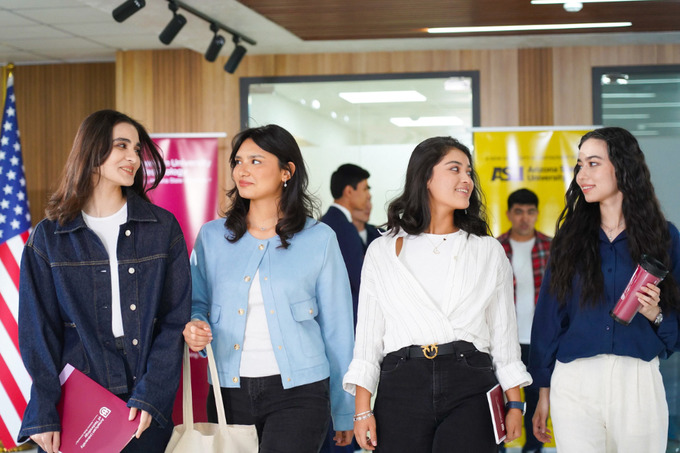 american university of technology, uzcard, реклама