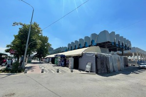 Toshkentdagi Risoviy bozori sotuvga chiqarildi