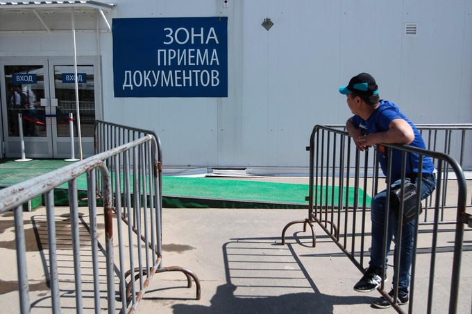 O‘zbekiston va Rossiya migrantlarni qabul qilish jarayonini Toshkentga ko‘chirishni muhokama qilmoqda