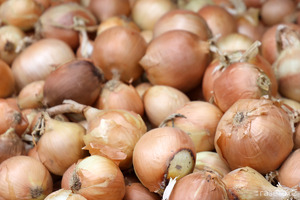 «Временный рост цен» — Минсельхоз о 10-кратном подорожании лука в Узбекистане