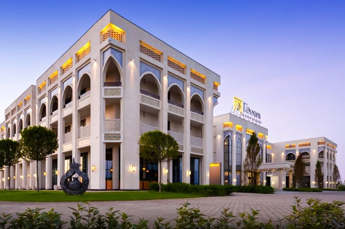 Агентство госактивов начало прием заявок на приватизацию гостиниц Farovon Khiva и Khiva Lokomotiv