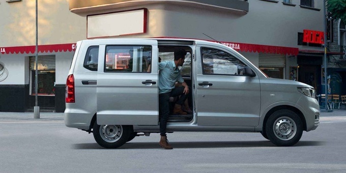 avtomobillar, avtomobilsozlik, miniven, uzauto motors