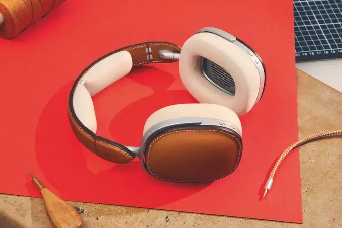 Hermès narxi $15 minglik quloqchinlarni taqdim qildi