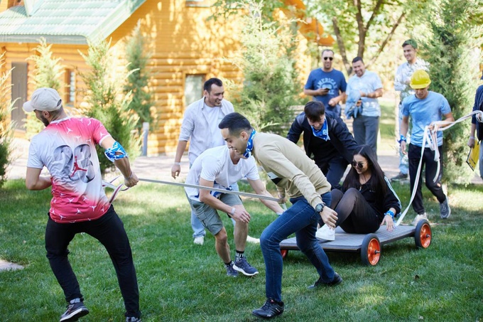 alpha education, реклама