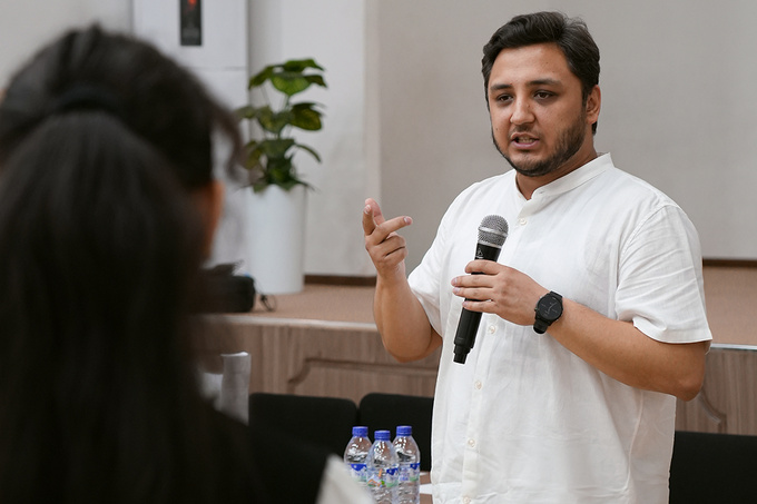 CMO сети ресторанов Oqtepa Lavash выступил перед учащимися 97-школы