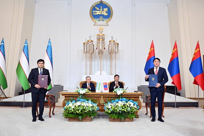 горная промышленность, монголия, шавкат мирзиеев