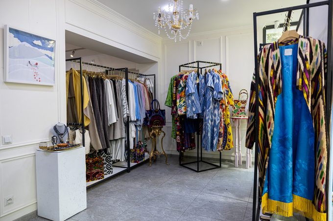 stone city, бернар арно, мода, франция