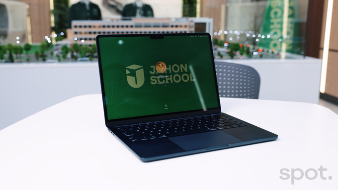 cambridge o‘quv markazi, jahongir po‘latov, ryukzagda nima bor