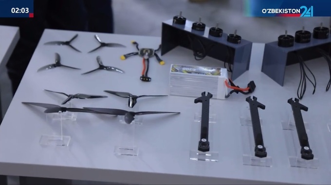 dronlar, uchuvchisiz uchish apparati, dron