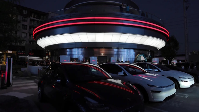 los-anjeles, restoran, tesla