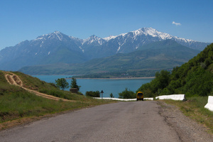 Между Ташкентом и Чарваком построят новую автодорогу в рамках ГЧП — глава Минтранса