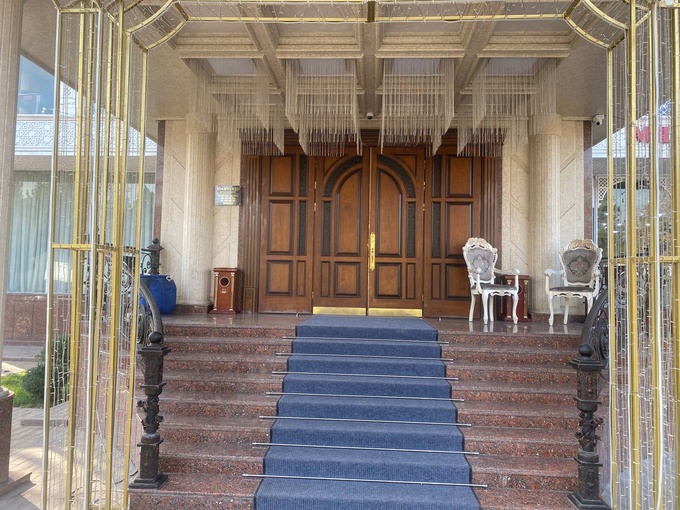 алмазарский район, аукцион, ресторан