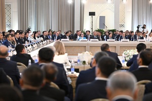 Prezident yana 7 nafar tadbirkorni mukofotladi