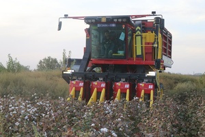 O‘zbekistonda 2025-yilda paxta terish mashinalari xizmati uchun tavsiyaviy tarif belgilandi