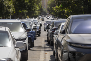 Transport vazirligiga Toshkentda tirbandliklarni kamaytirish bo‘yicha senator so‘rovi yuborildi