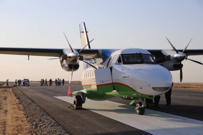 Arnasoyda qurilayotgan aeroport birinchi sinov samolyotini qabul qildi