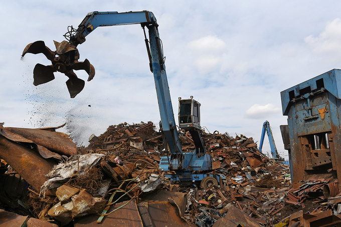 Сенат одобрил закон о лицензировании торговли газом и металлоломом в Узбекистане