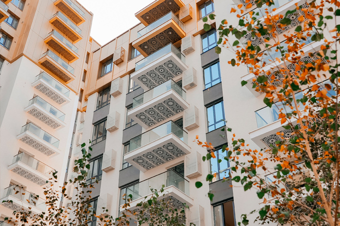 golden house, реклама