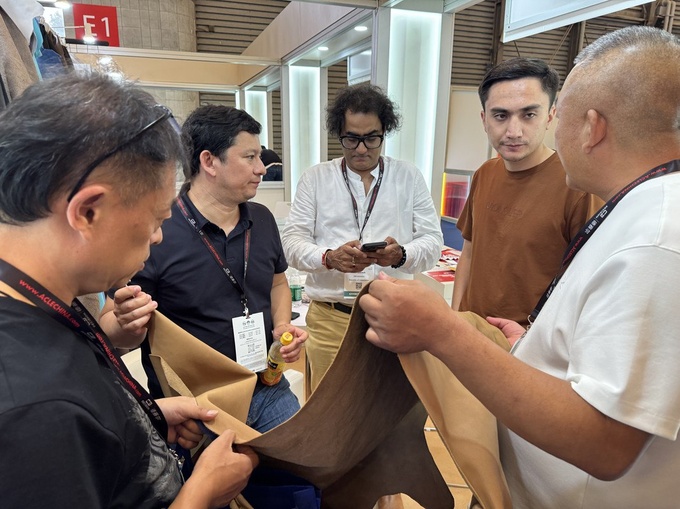 италия, китай, кожа, узчармсаноат