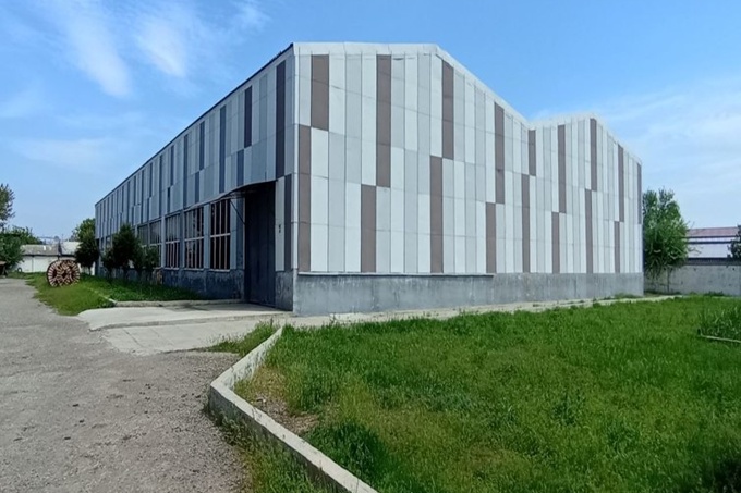 «Узпромстройбанк» выставил на торги землю и здания «Узэнергокабеля»