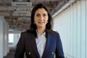 Britaniyada sun’iy intellekt jurnalist boshlovchilik qilgan film namoyish etildi