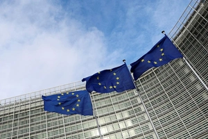 Евросоюз ввел санкции против банков Казахстана, Таджикистана и Кыргызстана