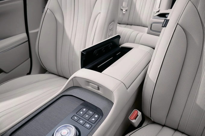 adm global, kia, kia k8, kia uzbekistan, реклама