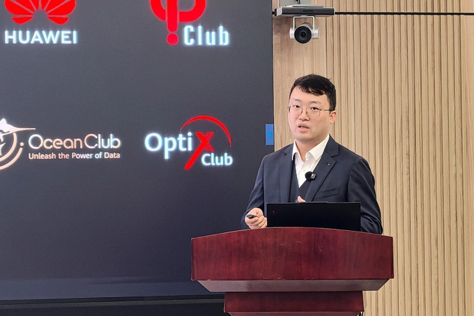 huawei, реклама