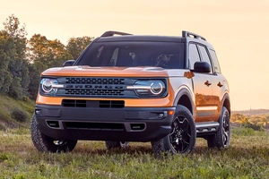 Ford qariyb 230 mingta Bronco yo‘ltanlamasini chaqirib oladi