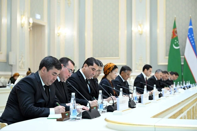 aviaqatnovlar, buxoro, chegara posti, nazorat o‘tkazish punkti, prezident, savdo zonasi, serdar berdimuhammedov, shavkat mirziyoyev, turkmaniston