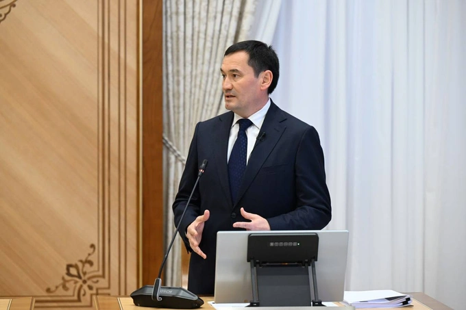 грузовики, дороги, шавкат мирзиеев