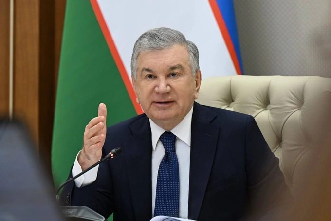 грузовики, дороги, шавкат мирзиеев