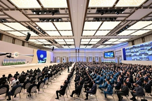 O‘zbekiston ilk bor o‘zining sunʼiy yo‘ldoshi va fazogirini kosmosga uchiradi