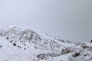 Перевал Камчик временно закрыт для автомобилей из-за снегопада