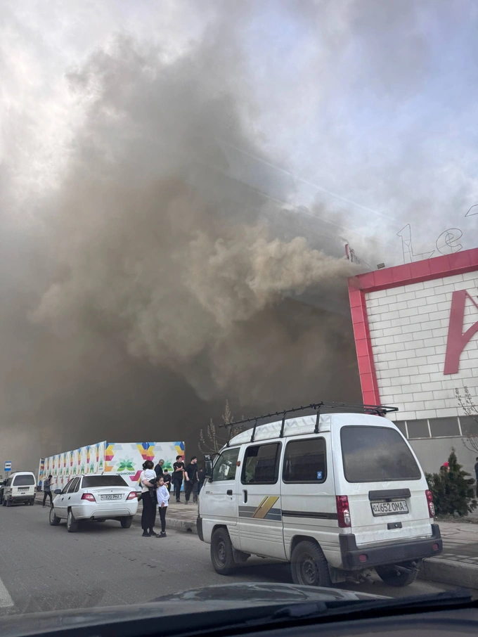 aviator, korzinka, savdo markazi, toshkent shahri, yashnobod, yong'in