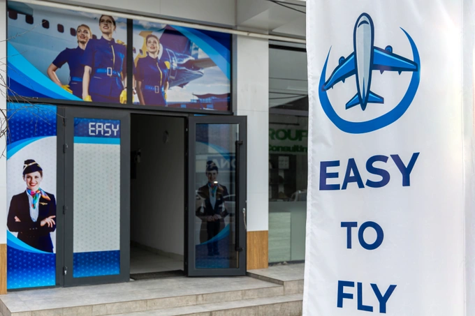 easy to fly academy, reklama