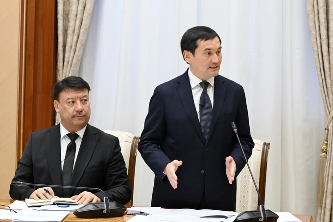 uzbekistan airports, аэропорт навои, шавкат мирзиеев