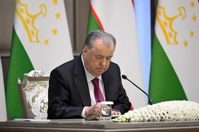 emomali rahmon, hujjatlar, prezident, shavkat mirziyoyev, tojikiston