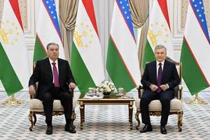 Узбекистан и Таджикистан планируют ускорить открытие торговой зоны «Ойбек — Фотехобод»