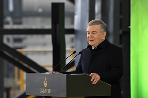 Мирзиёев запустил третью медно-обогатительную фабрику АГМК за $2,7 млрд