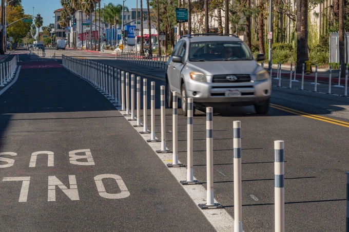 В Ташкенте будут устанавливать барьеры вдоль автобусных полос