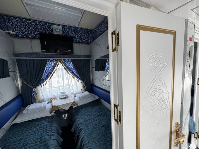 o'ztemiryo'lyo'lovchi, orient silk road express, poyezd, sayyohlik poyezdi