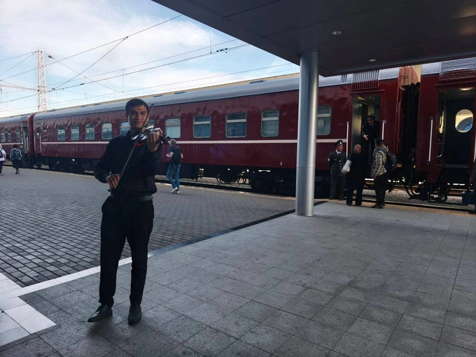 o'ztemiryo'lyo'lovchi, orient silk road express, poyezd, sayyohlik poyezdi