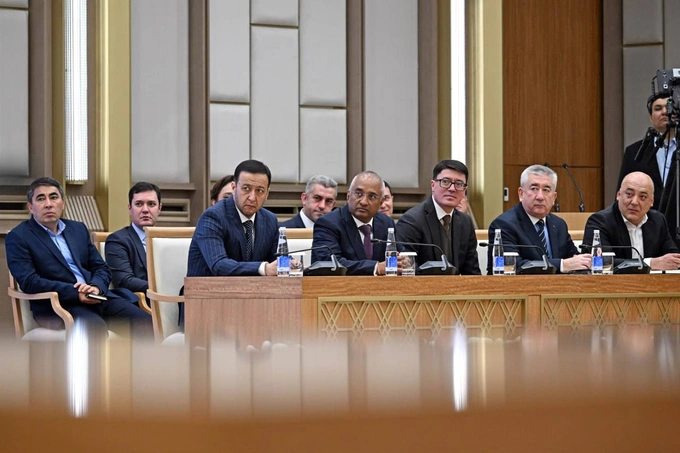 азизхужа аббосхужаев, фармацевтика, шавкат мирзиеев