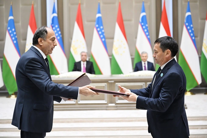 emomali rahmon, hujjatlar, prezident, shavkat mirziyoyev, tojikiston