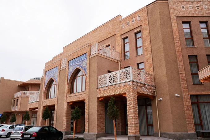 АКБ «Микрокредитбанк» выставил на продажу гостиницу и ресторан