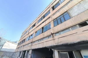 В Ташкенте на продажу выставили здание бывшего ювелирного завода