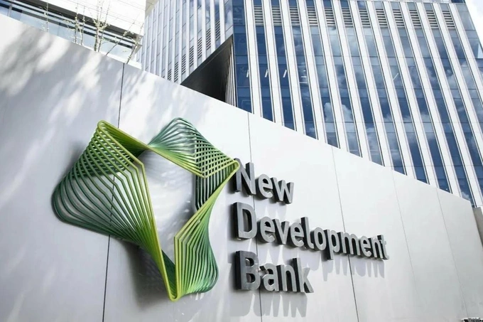 Закпалата утвердила присоединение Узбекистана к Новому банку развития БРИКС