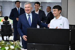 Фергана должна стать образцовым регионом по цифровизации — Мирзиёев