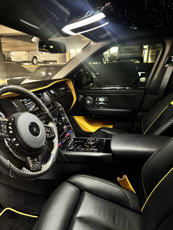 auksion, avtomobillar, mib, rolls-royce cullinan